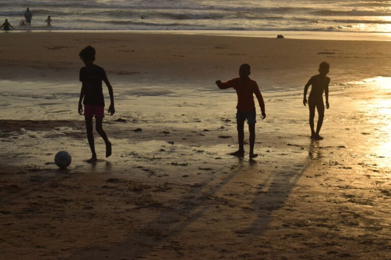 Wakacje nad morzem – aktywności, które sprawią, że nie będziecie się nudzić